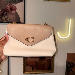 Coach Beige and White Leather Shoulder crossbody Bag